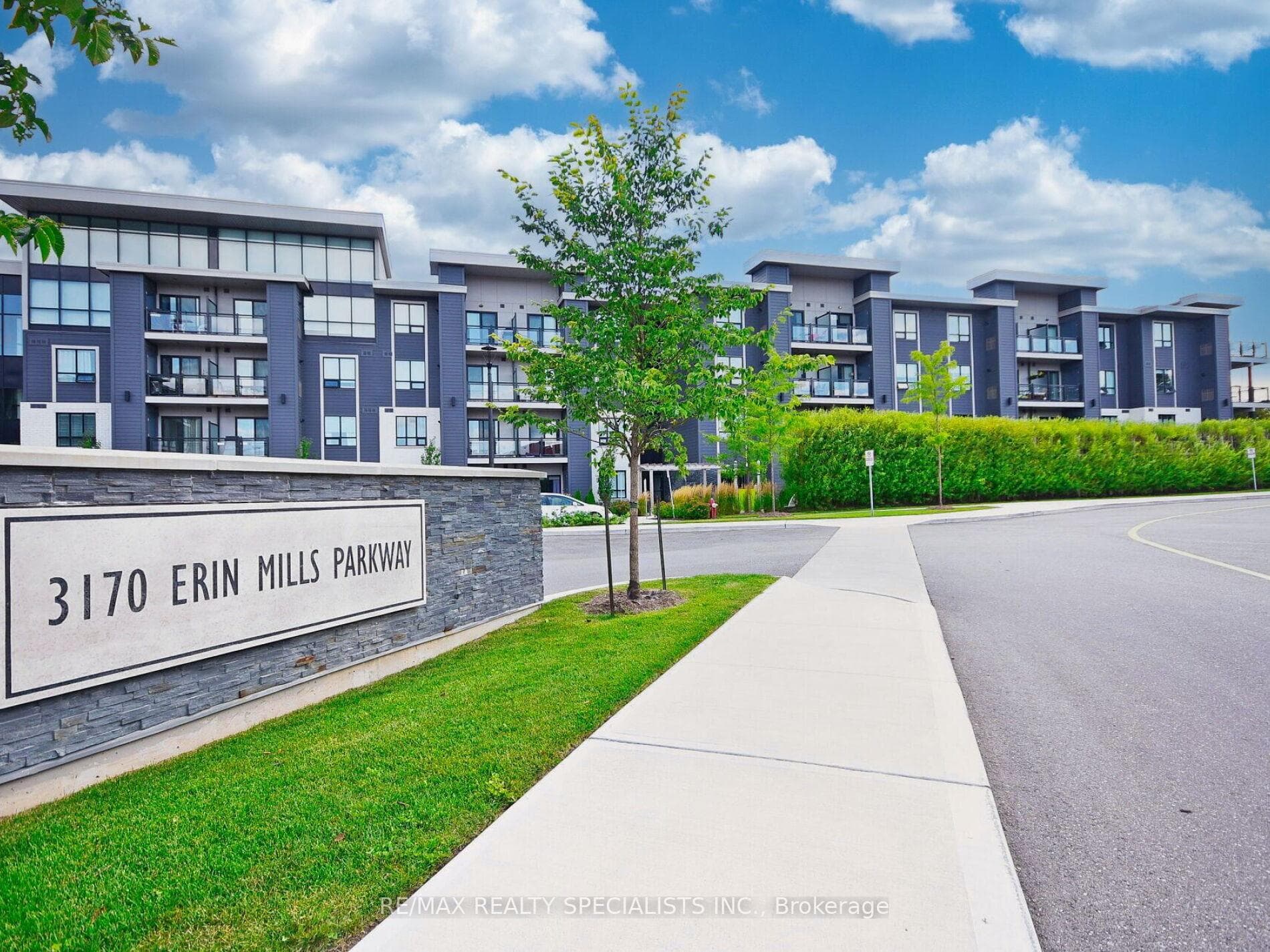 3170 Erin Mills Parkway Unit 131, Mississauga, ON L5L 0B6 - Photo 1