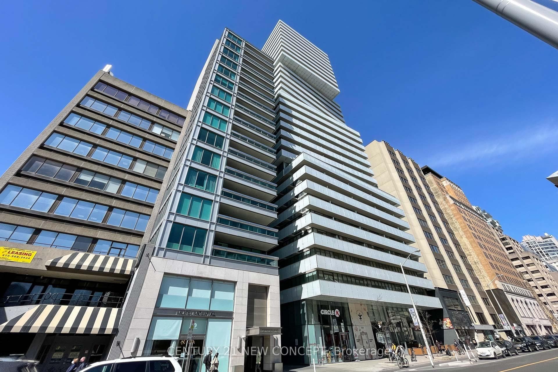 200 Bloor Street Unit 2606, Annex / Yorkville / Summerhill, ON M5S 1T8 - Photo 1