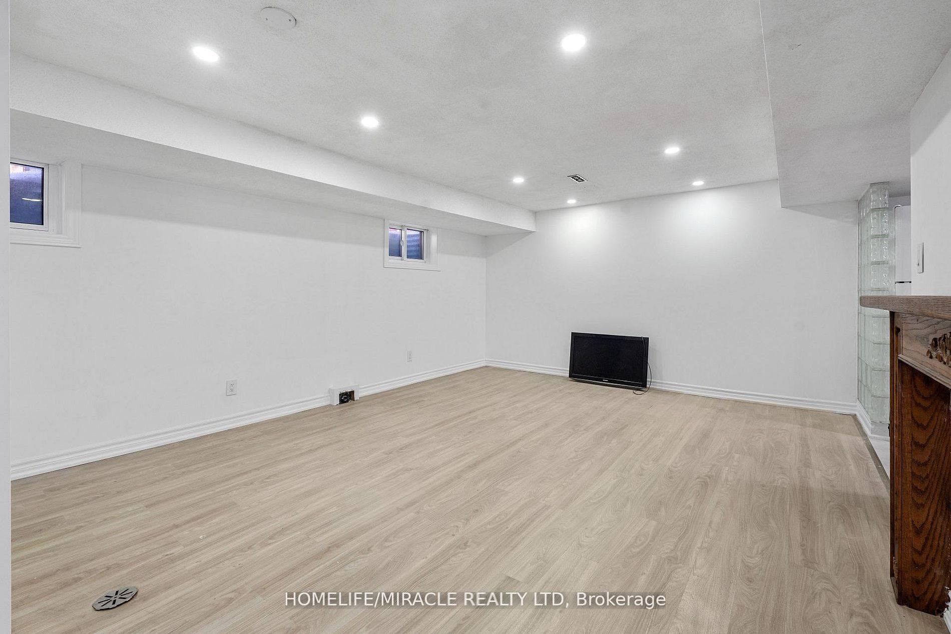 3081 Nawbrook Road Unit Basement, Mississauga, ON L4X 2W3 - Photo 1