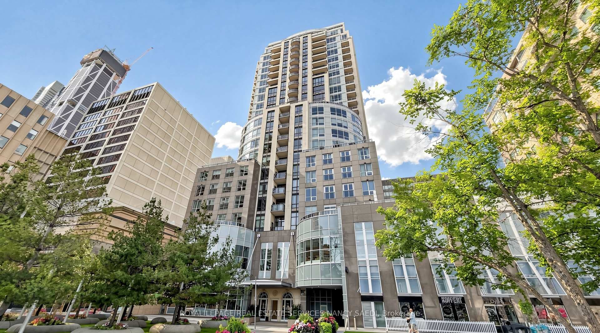 10 Bellair Street Unit 802, Annex / Yorkville / Summerhill, ON M5R 3T8 - Photo 1
