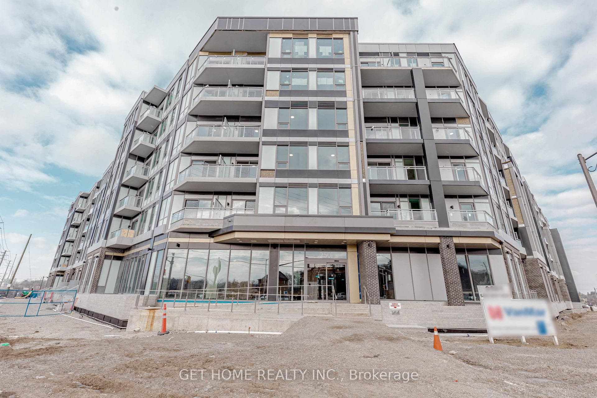 2501 Saw Whet Boulevard Unit 113, Oakville, ON L6M 5N2 - Photo 1
