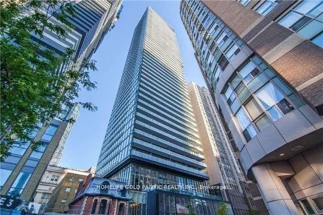 15 Grenville Street Unit 803, Downtown Toronto / Waterfront, ON M4Y 1A1 - Photo 1