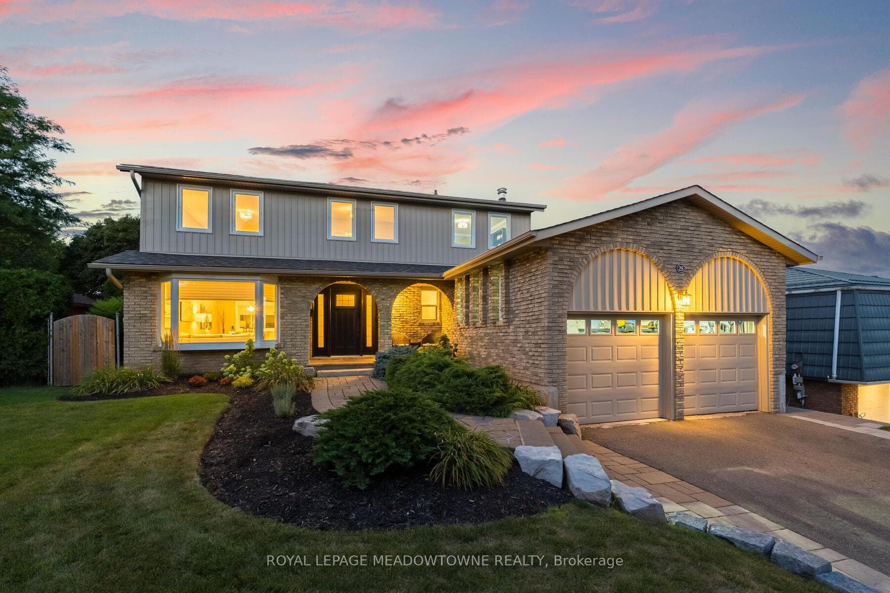 25 Hillside Drive, Halton Hills, ON L7G 4W2 - Photo 1