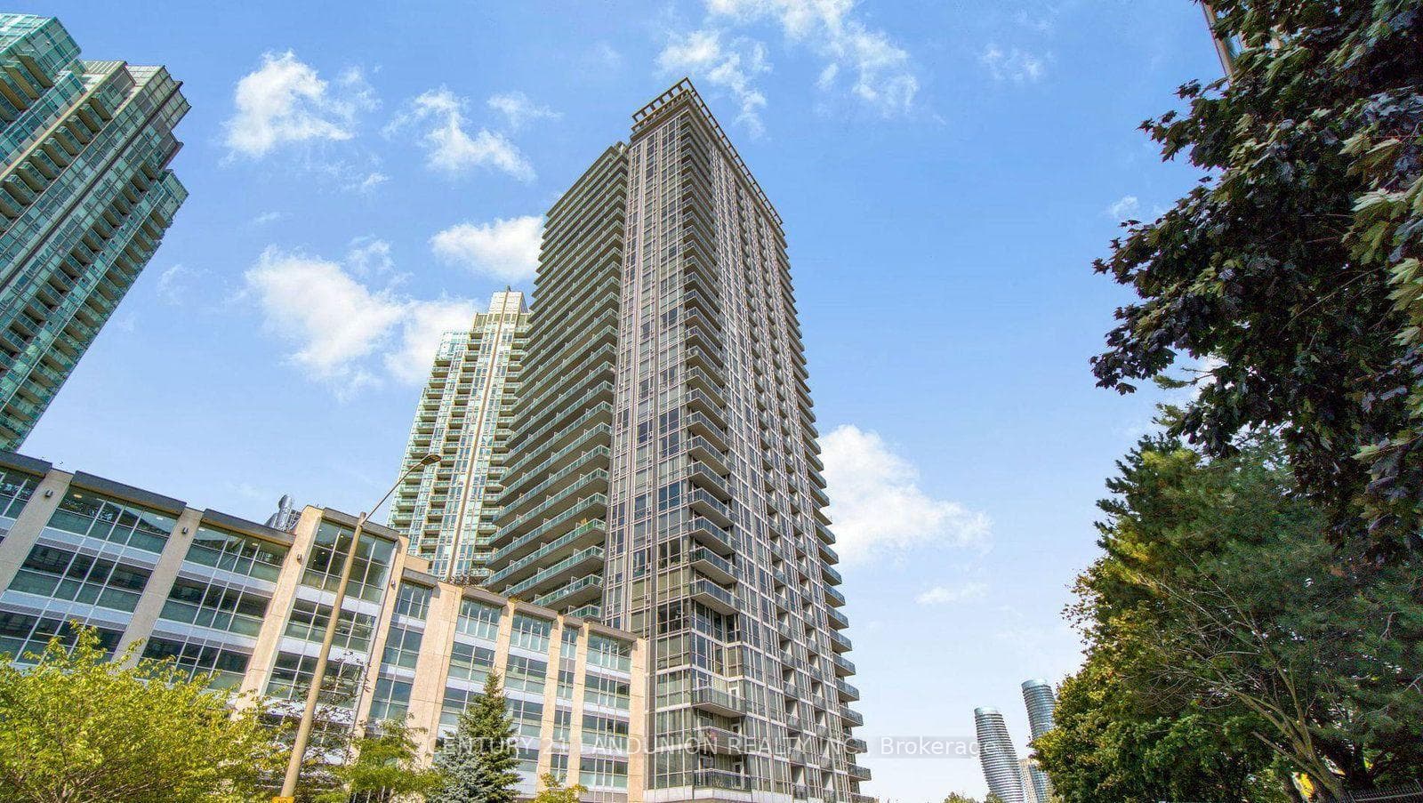 223 Webb Drive Unit 2113, Mississauga, ON L5B 4P2 - Photo 1