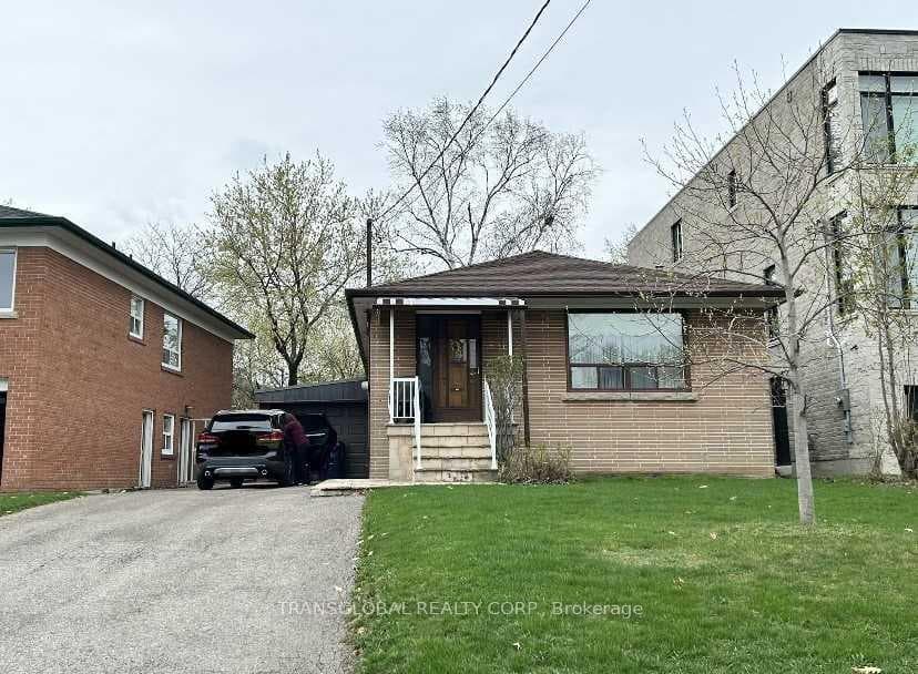 173 Cocksfield Avenue, North York (Bathurst Manor / Clanton Park), ON M3H 3T4 - Photo 1