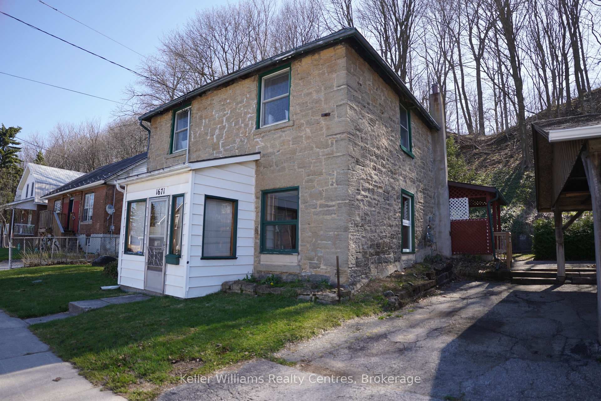 1671 4th Avenue, Owen Sound, ON N4K 2R1 - Photo 1