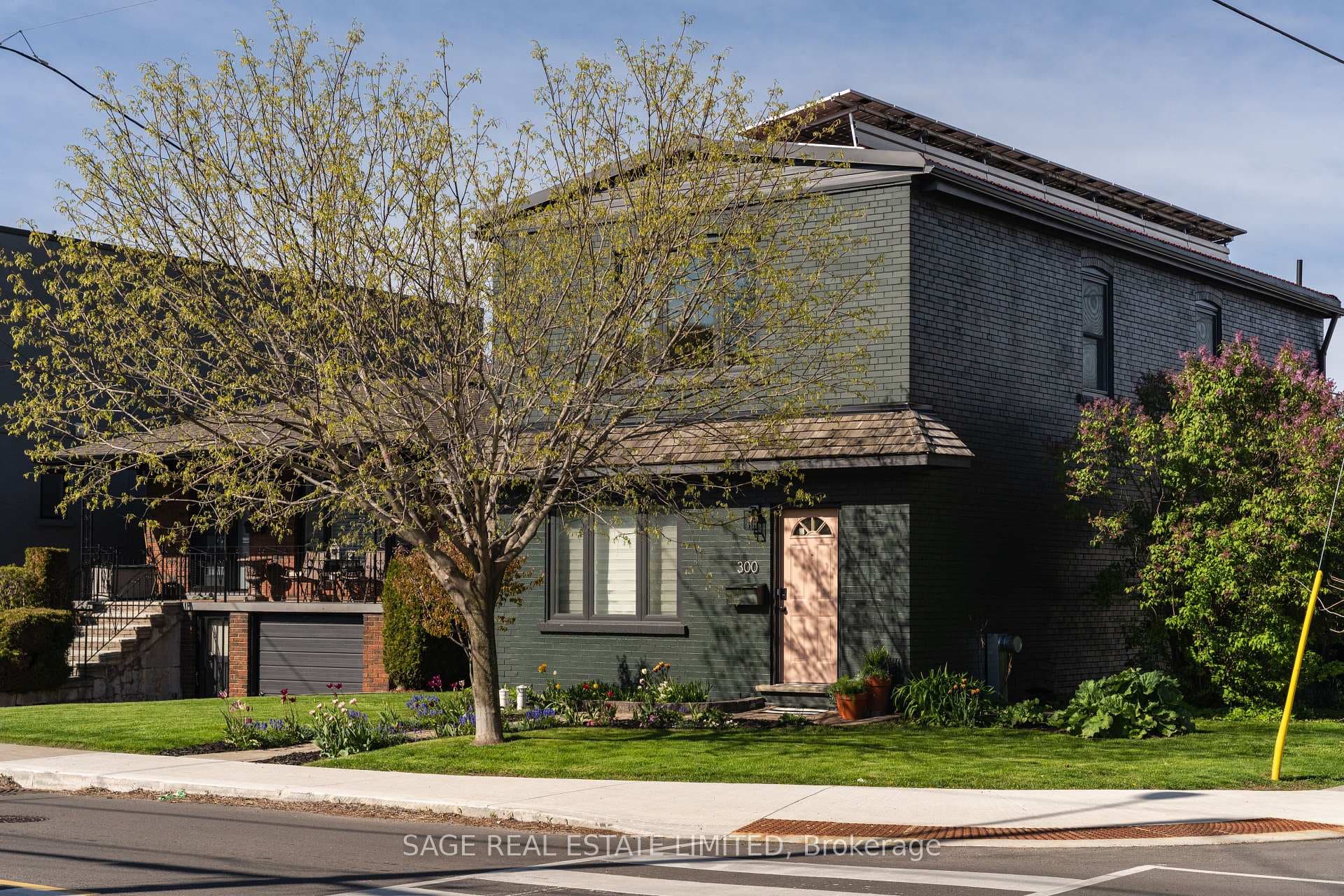 300 Westlake Avenue, Toronto E03