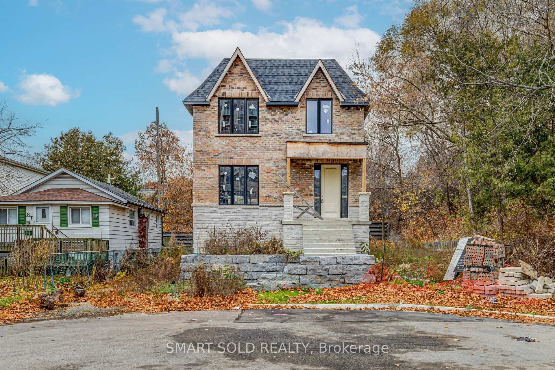 4 Forty Third Street, Liberty Village / Parkdale / South Parkdale, ON M8W 3P6 - Photo 1