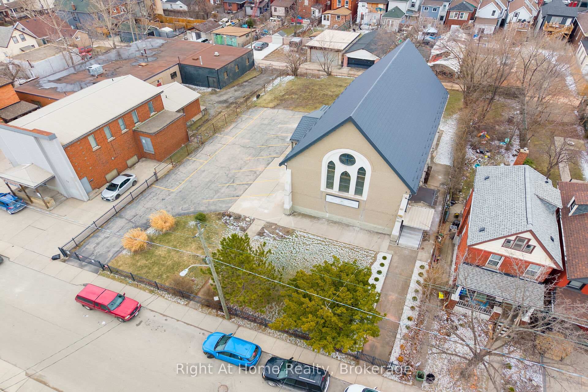 50 Earl Street, Hamilton, ON L8L 6L2 - Photo 1