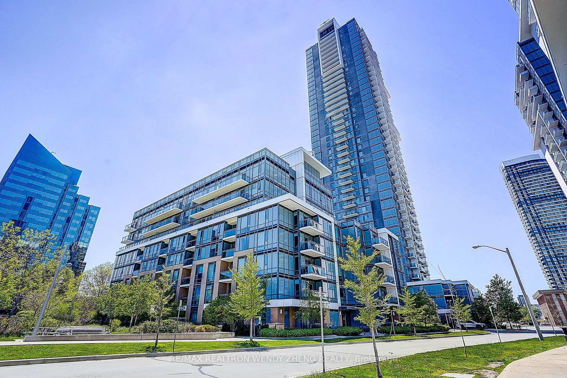 55 Ann O'Reilly Road Unit 709, Hillcrest Village / Bayview Village, ON M2J 0E1 - Photo 1