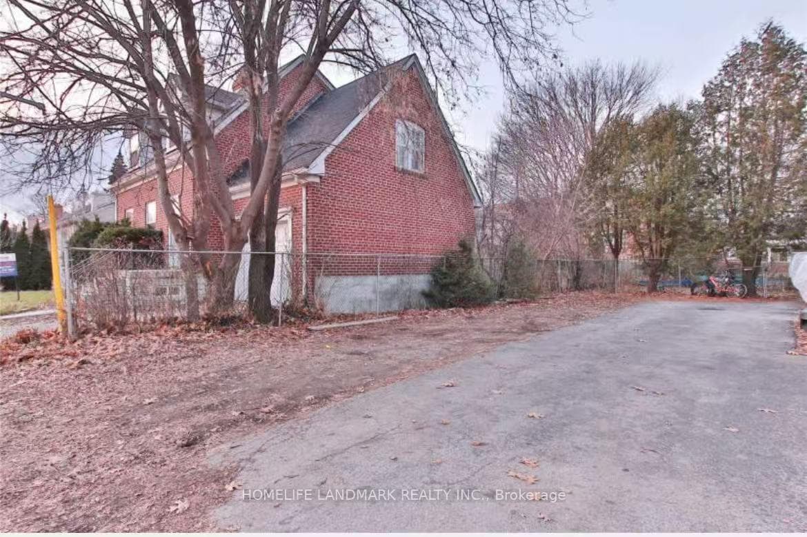 360B Lawrence Avenue, Lawrence Park / Bedford Park, ON M5M 1B7 - Photo 1