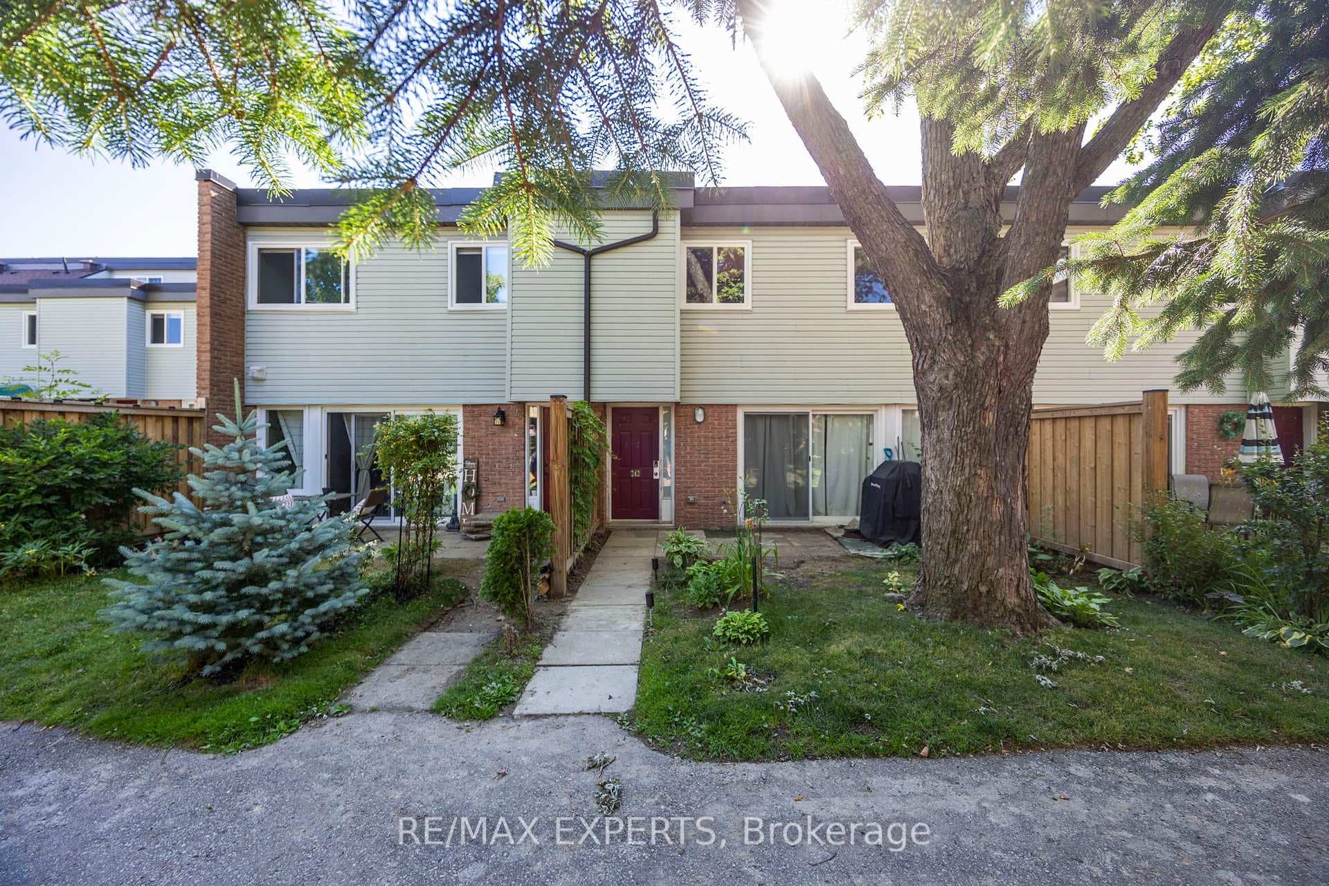 242 Milestone Crescent, Aurora, ON L4G 3M2 - Photo 1