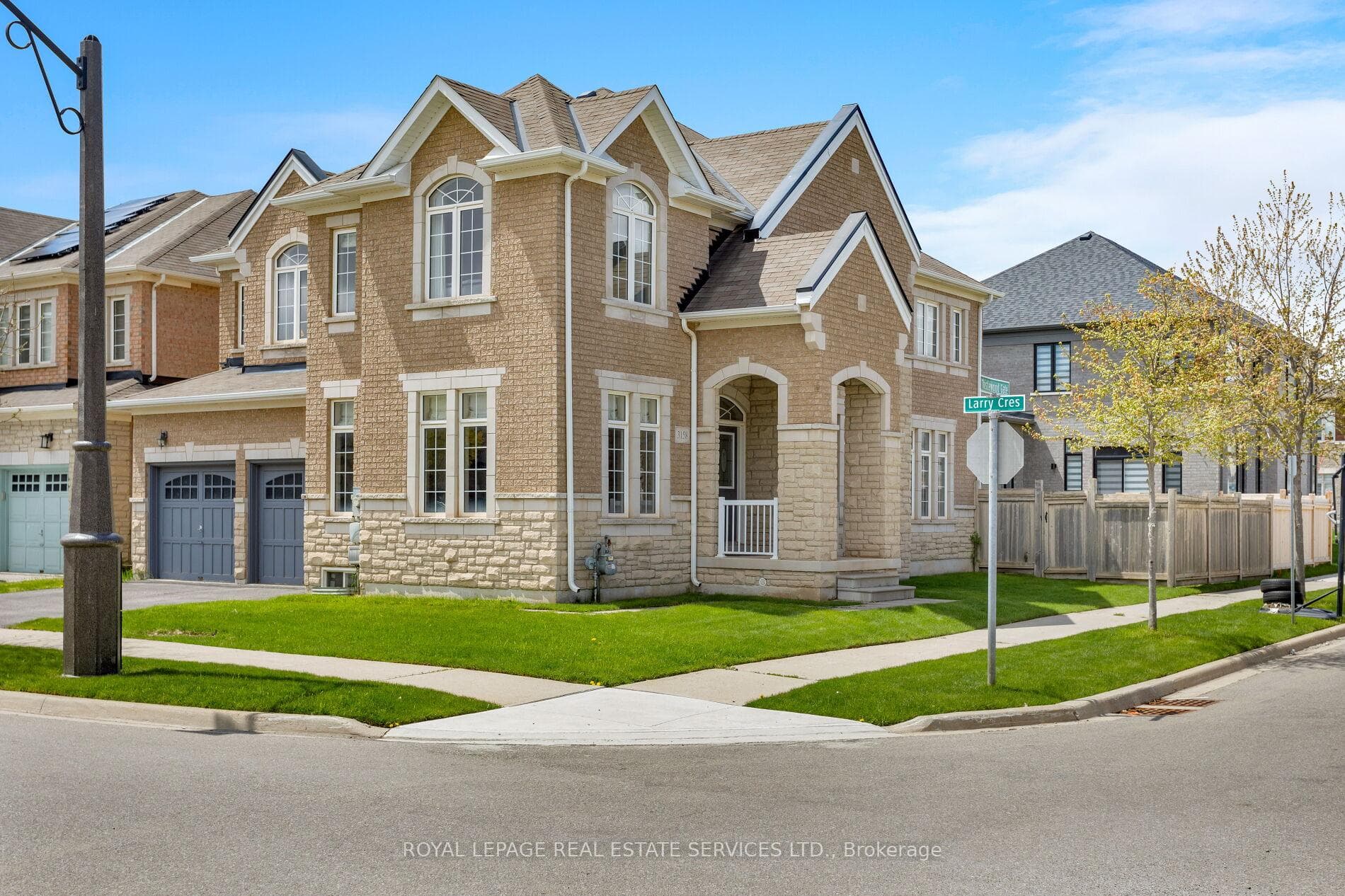 3158 Thistlewood Gate, Oakville, ON L6M 0T1 - Photo 1