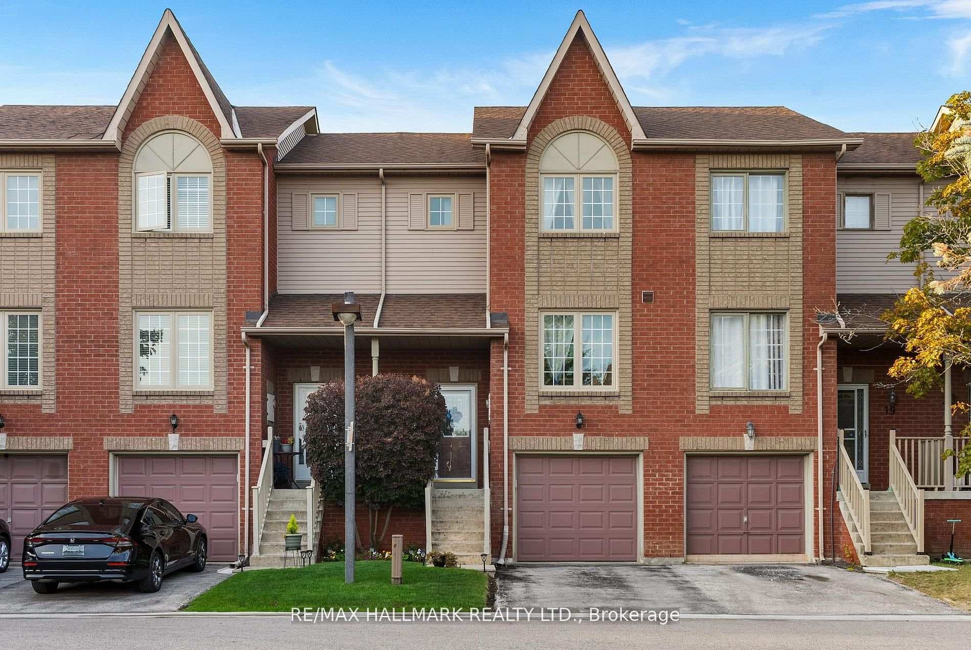 1867 Kingston Road Unit 18, Pickering, ON L1V 1C9 - Photo 1