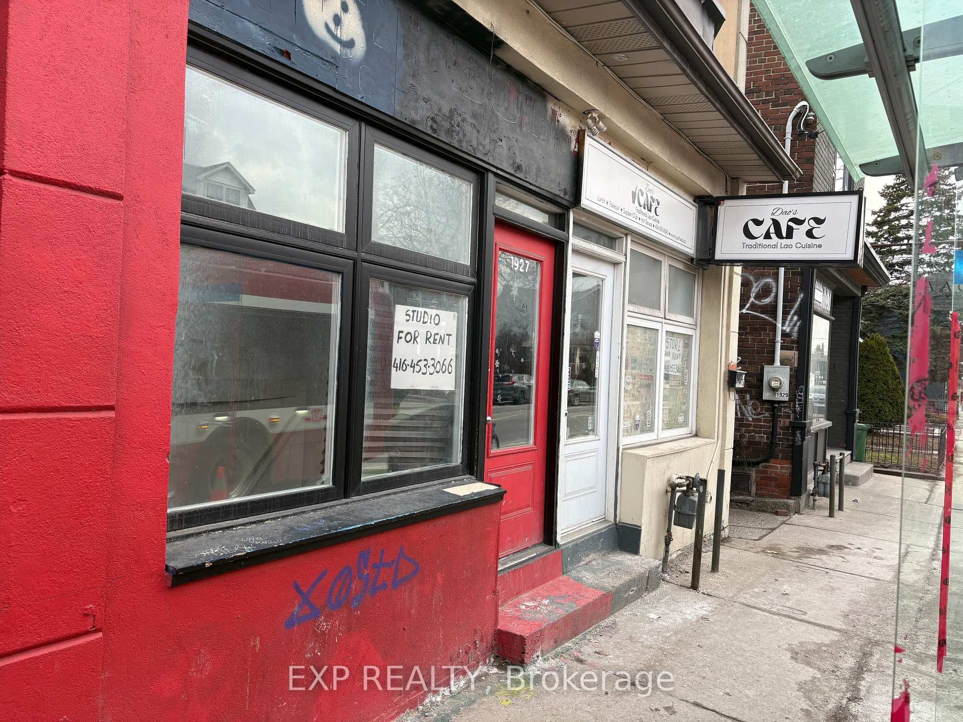 1927 Davenport Road, Keelesdale / Eglinton West, ON M6N 1C3 - Photo 1