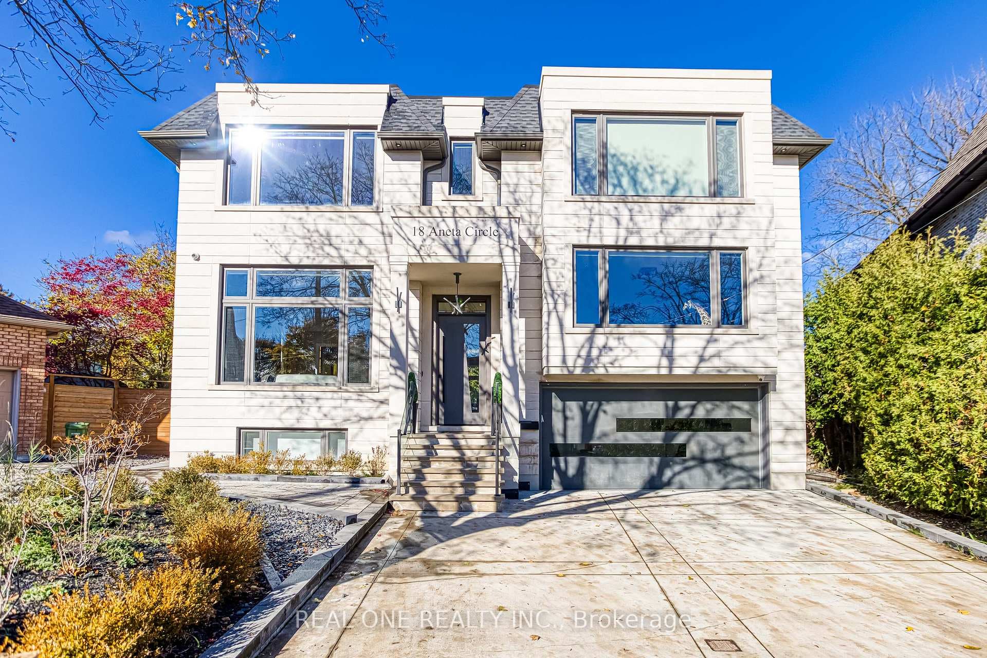 18 Aneta Circle, Willowdale / Newtonbrook, ON M2M 3J2 - Photo 1