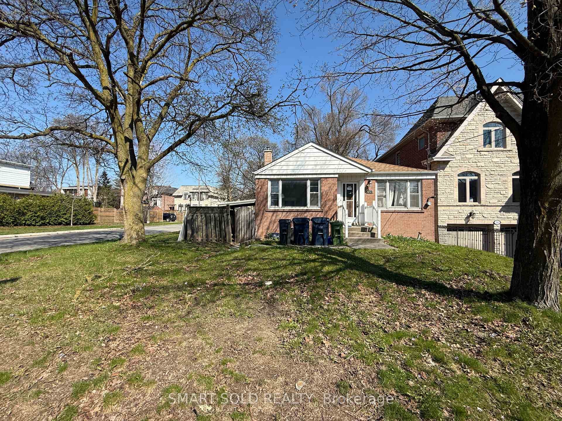 204 Cameron Avenue, Thornhill / Willowdale, ON M2N 1E5 - Photo 1