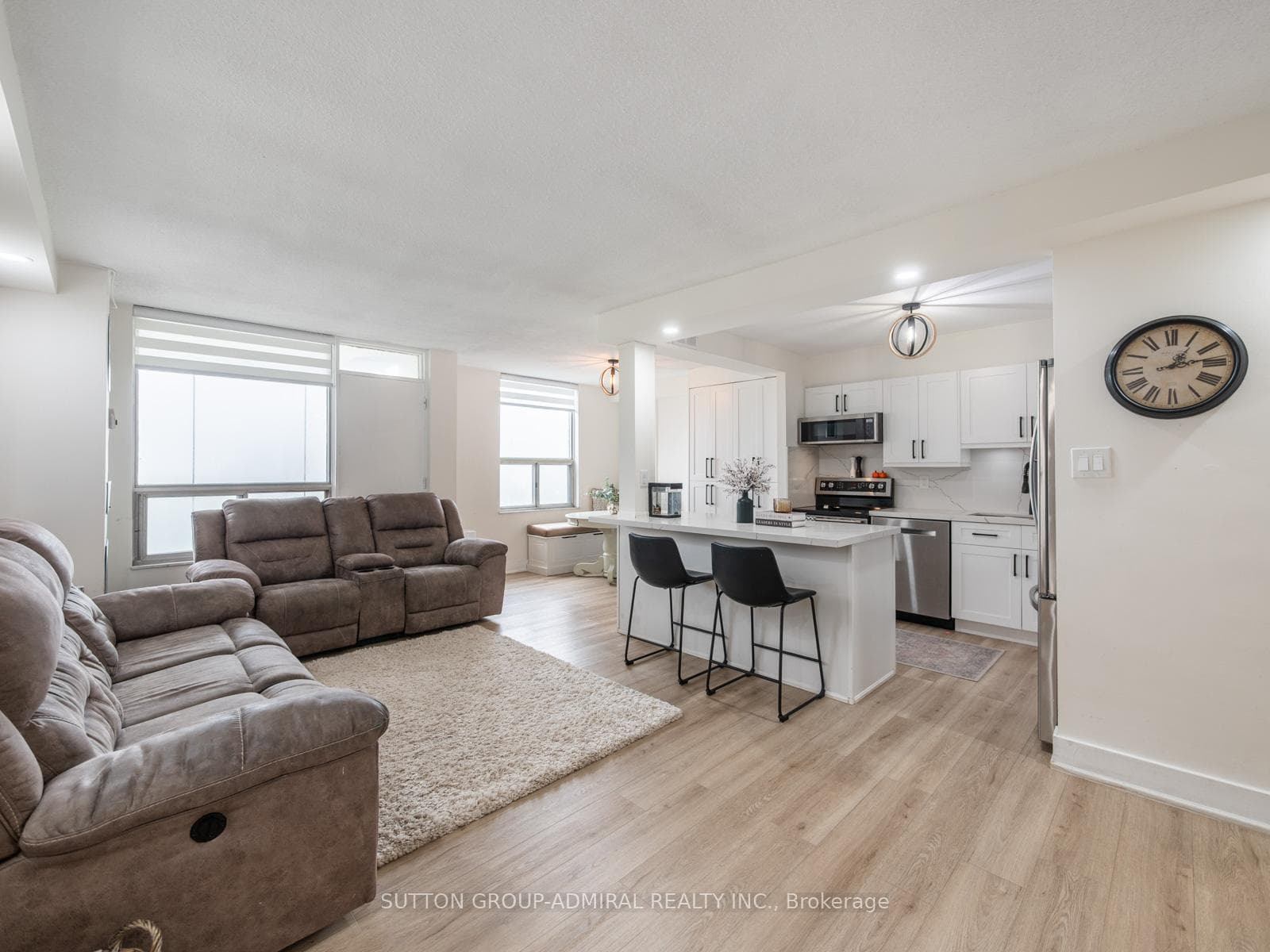 20 Edgecliff Golfway Unit 1603, Flemingdon Park / Don Mills, ON M3C 3A4 - Photo 1