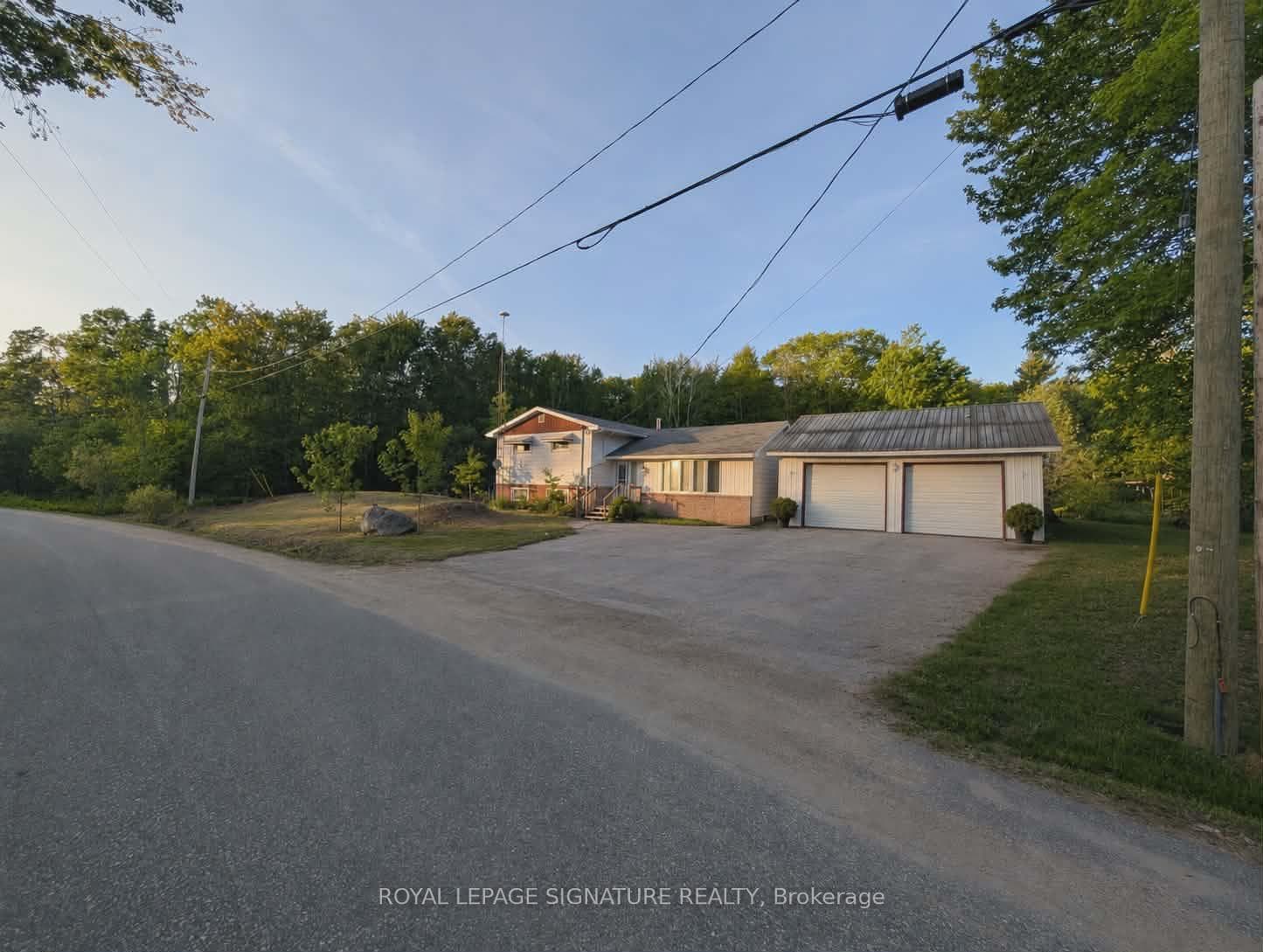 1034 Buckeye Road, Muskoka Lakes, ON P0C 1H0 - Photo 1