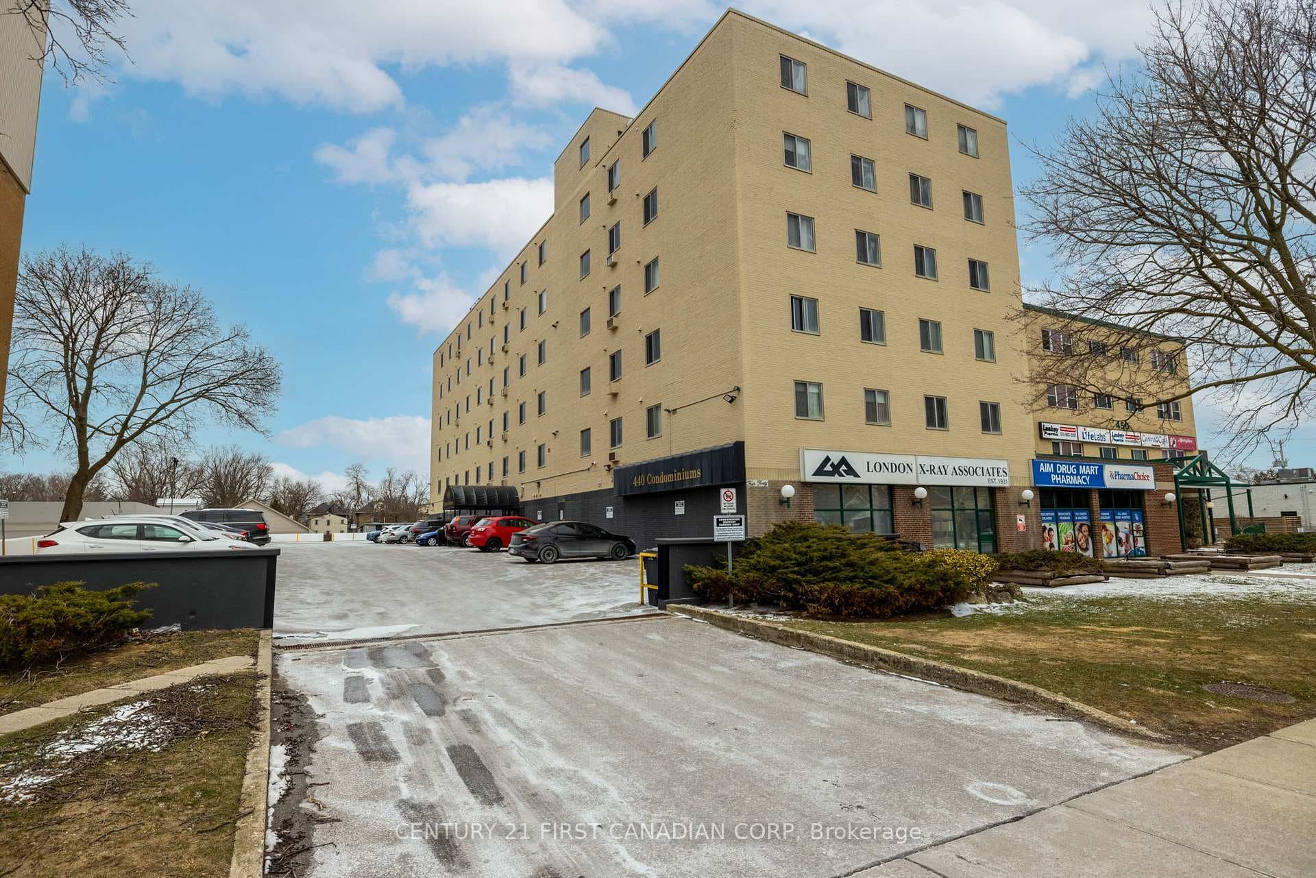 440 Central Avenue Unit 405, London East, ON N6B 2E5 - Photo 1