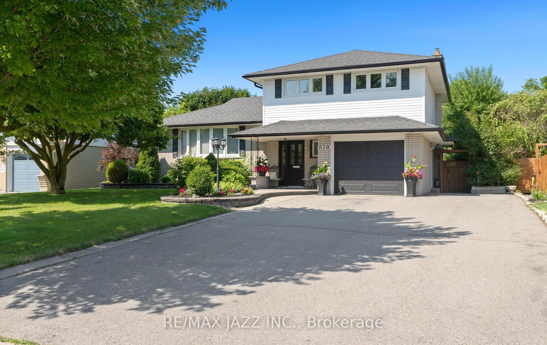 820 Fernhill Boulevard, Oshawa