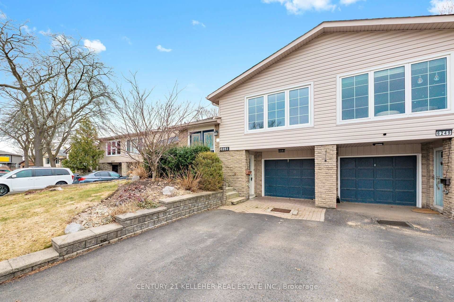 6251 Atherly Crescent, Mississauga, ON L5N 2J1 - Photo 1