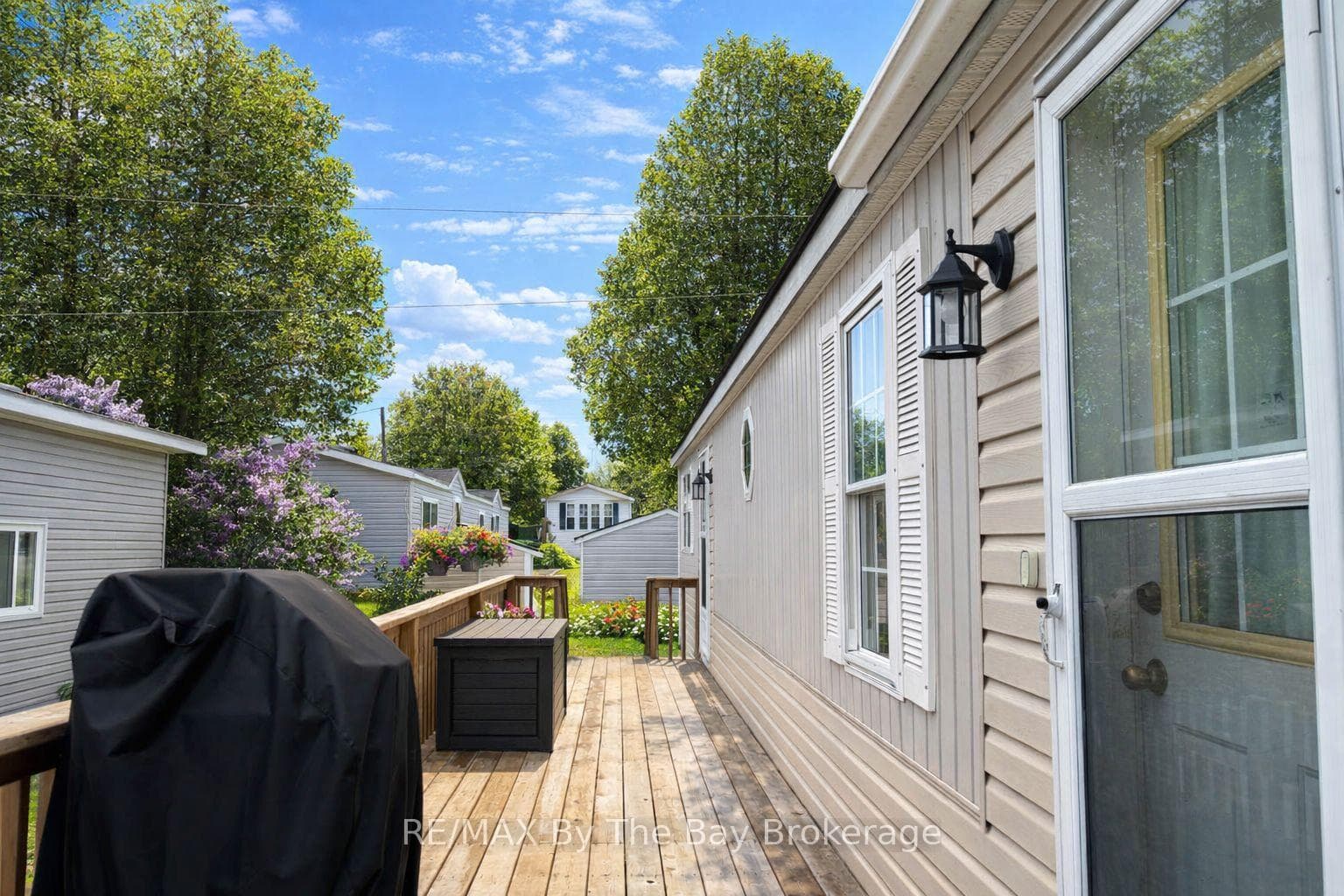 4117 ELAINE Street, Severn, ON L3V 6H4 - Photo 1