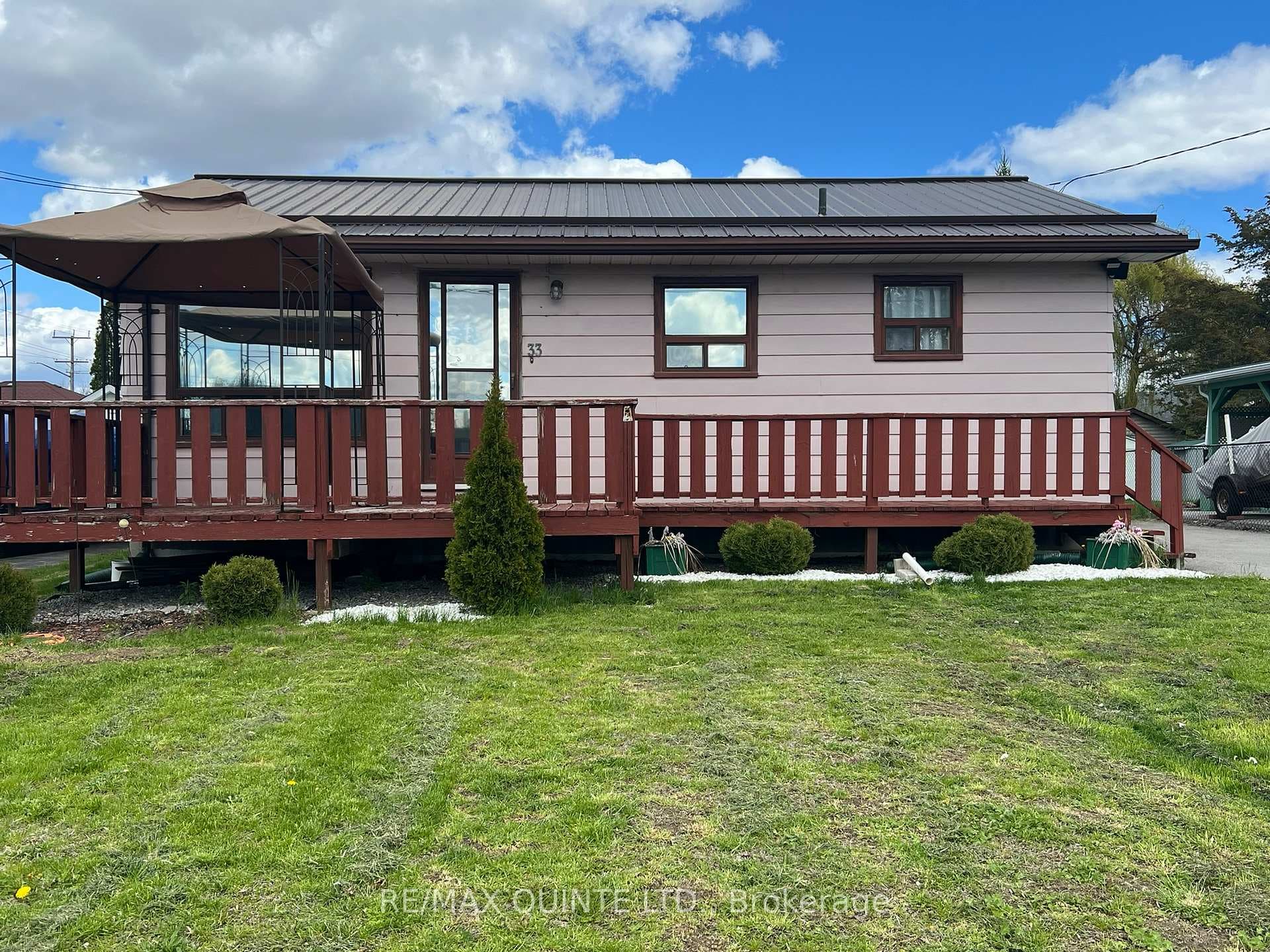 33 Ramsay Avenue, Quinte West, ON K8V 2P6 - Photo 1