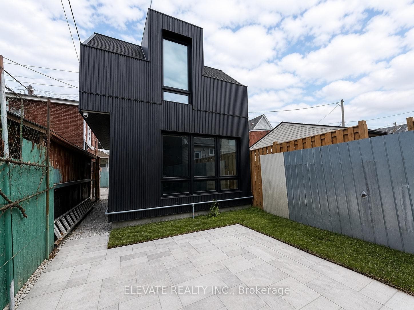 157 St Clarens Avenue Unit Laneway, Toronto C01