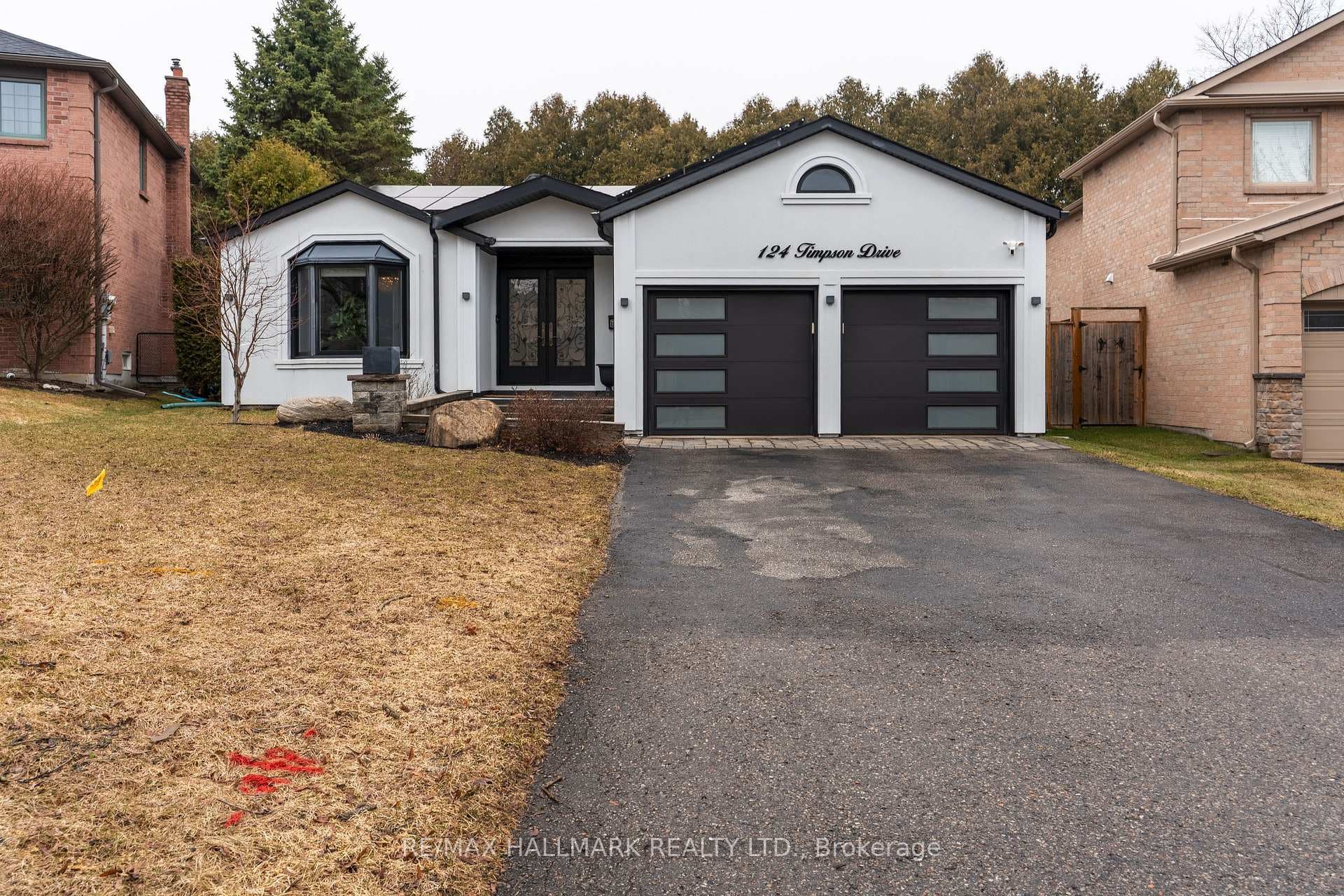 124 Timpson Drive, Aurora, ON L4G 5N5 - Photo 1