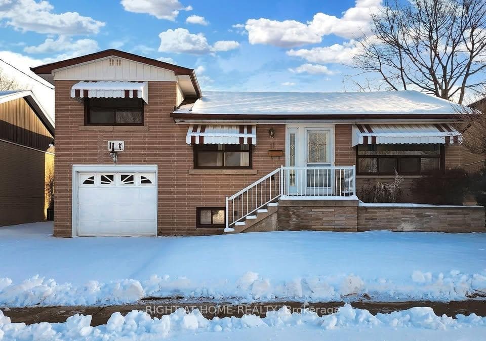 11 Dalehurst Ave Avenue Unit Main, Scarborough (West Hill / Highland Creek), ON M1G 2X6 - Photo 1