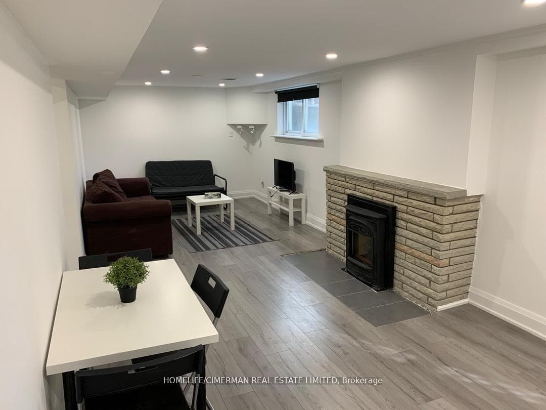 106 Holcolm Road Unit Basement, Thornhill / Willowdale, ON M2N 2C9 - Photo 1