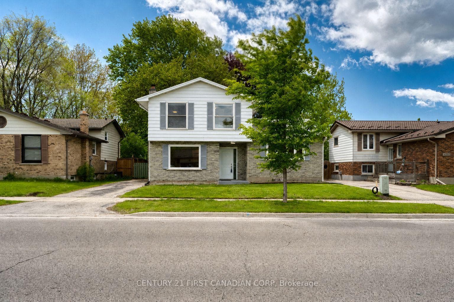 1233 Ernest Avenue, London South, ON N6E 2B2 - Photo 1