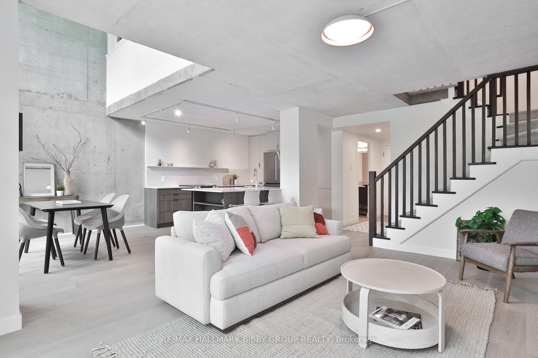 954 King Street Unit 330, Downtown Toronto / Waterfront, ON M6K 3L9 - Photo 1