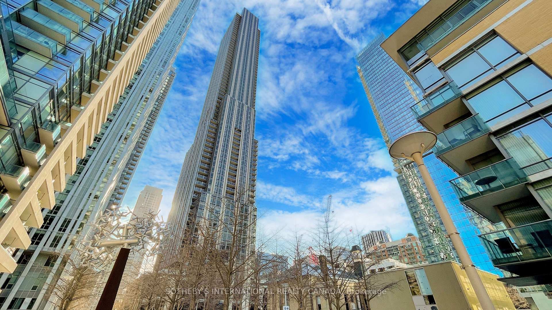 11 Yorkville Avenue Unit 1010, Annex / Yorkville / Summerhill, ON M4W 1L2 - Photo 1