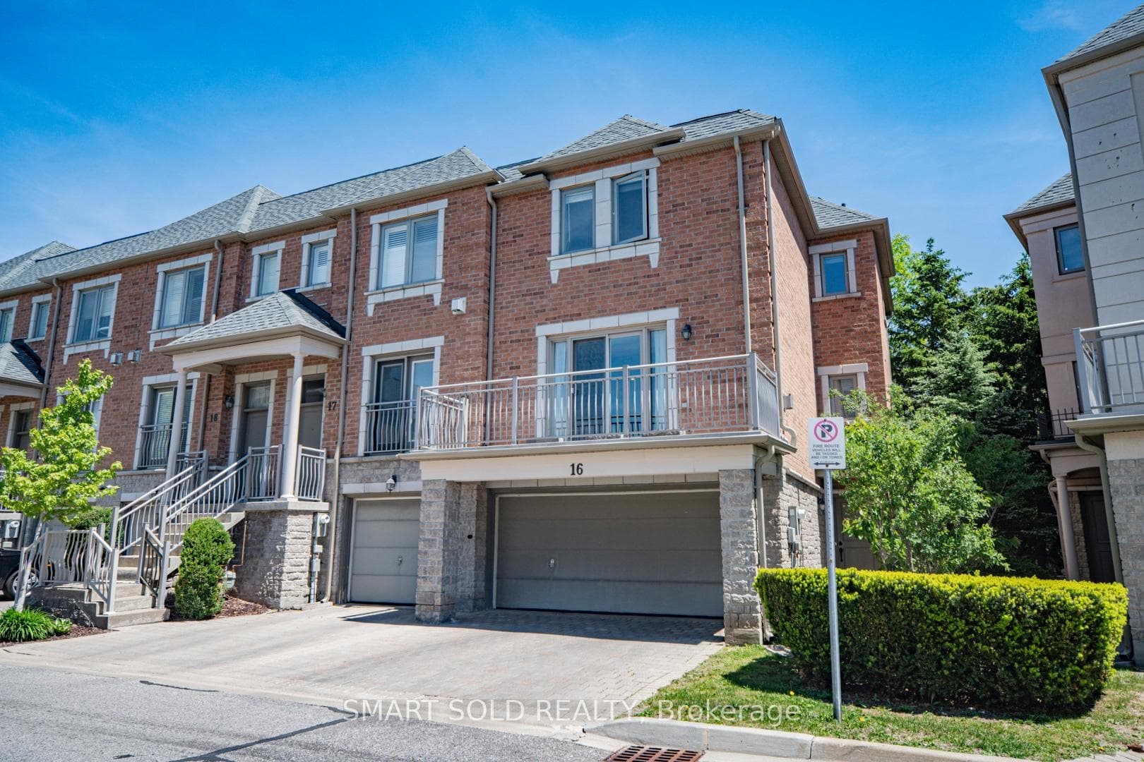 9133 Bayview Avenue Unit 16, Richmond Hill, ON L4B 4C5 - Photo 1