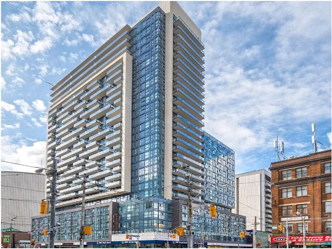 570 Bay Street Unit 1118, Downtown Toronto / Waterfront, ON M5G 0B2 - Photo 1