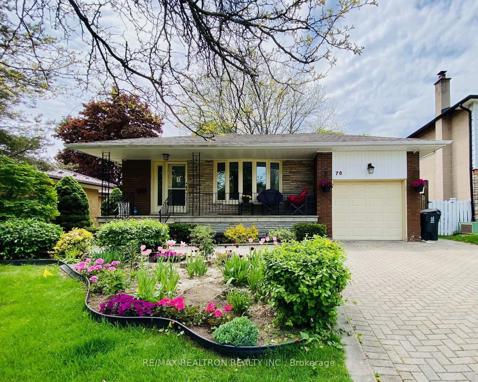 76 Clansman Boulevard Unit Lower, Hillcrest Village / Bayview Village, ON M2H 1X8 - Photo 1