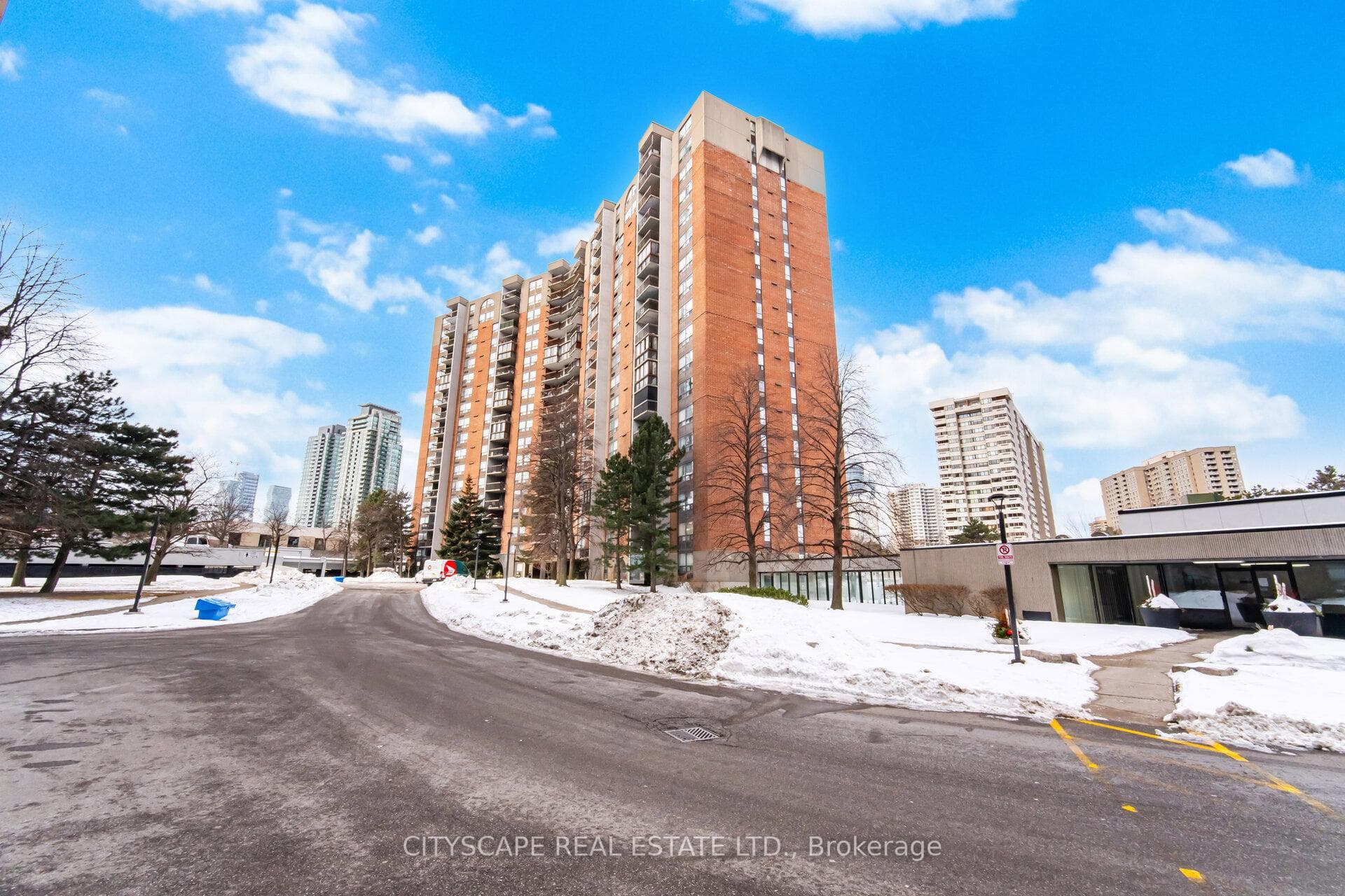 20 Mississauga Valley Boulevard Unit 1706, Mississauga, ON L5A 3S1 - Photo 1