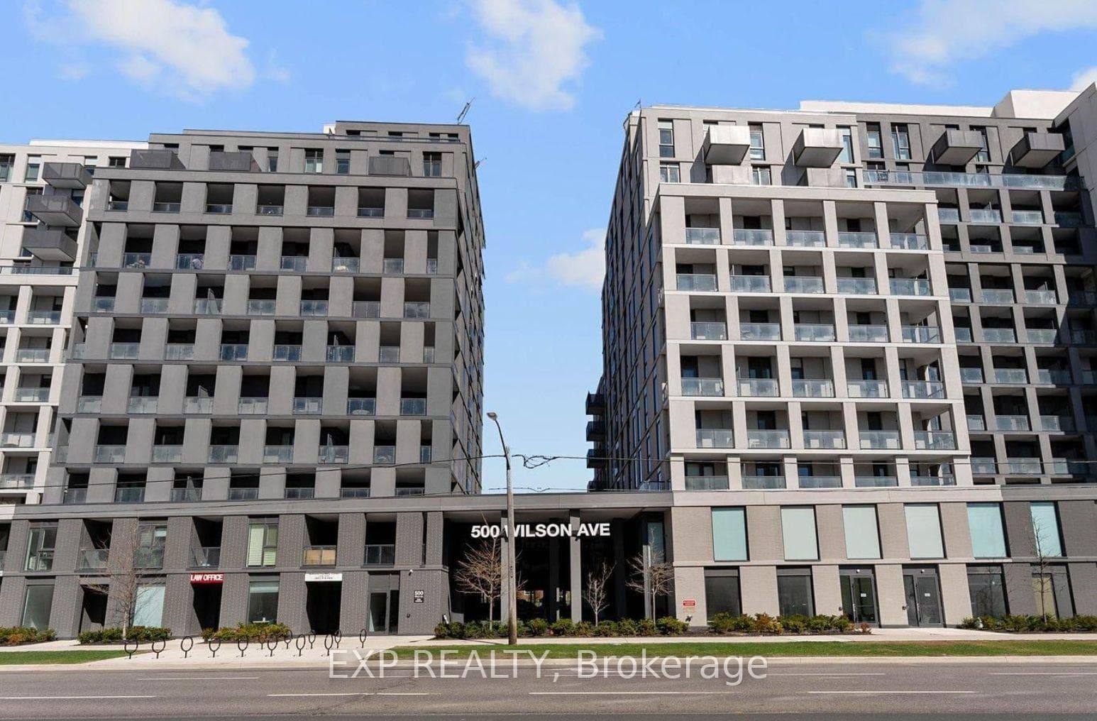 500 Wilson Avenue Unit 818, North York (Bathurst Manor / Clanton Park), ON M3H 5Y9 - Photo 1