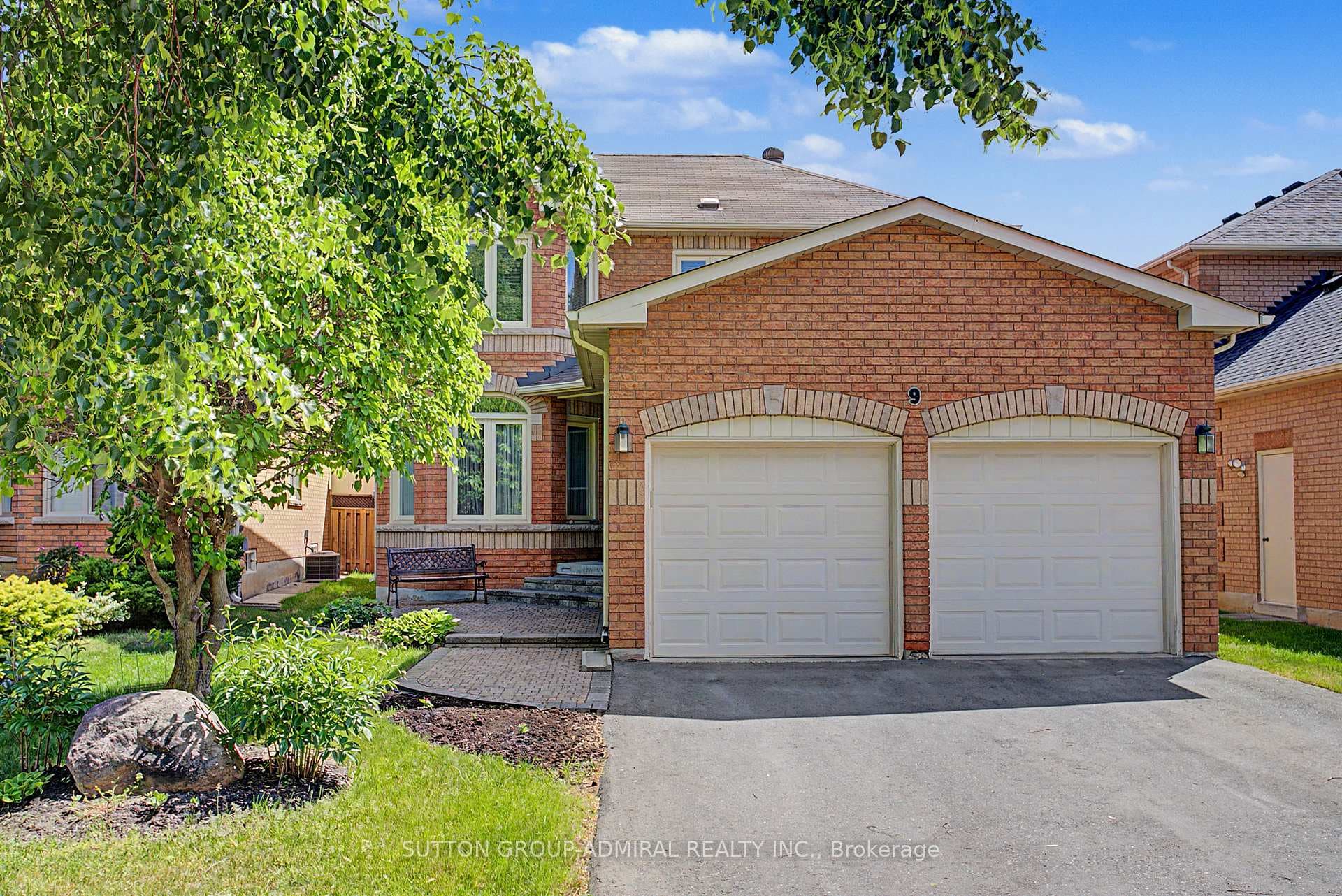 9 Hammerstone Crescent, Vaughan, ON L4J 8B5 - Photo 1