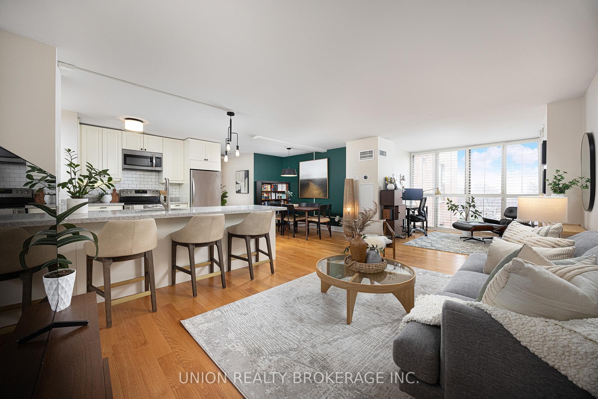 95 Lombard Street Unit 505, Regent Park / Cabbagetown / St. James Town, ON M5C 2V3 - Photo 1