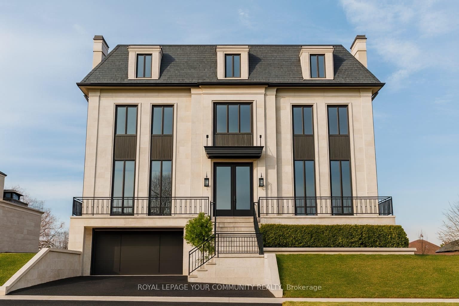 205 Heath Street, Annex / Yorkville / Summerhill, ON M4V 1V3 - Photo 1