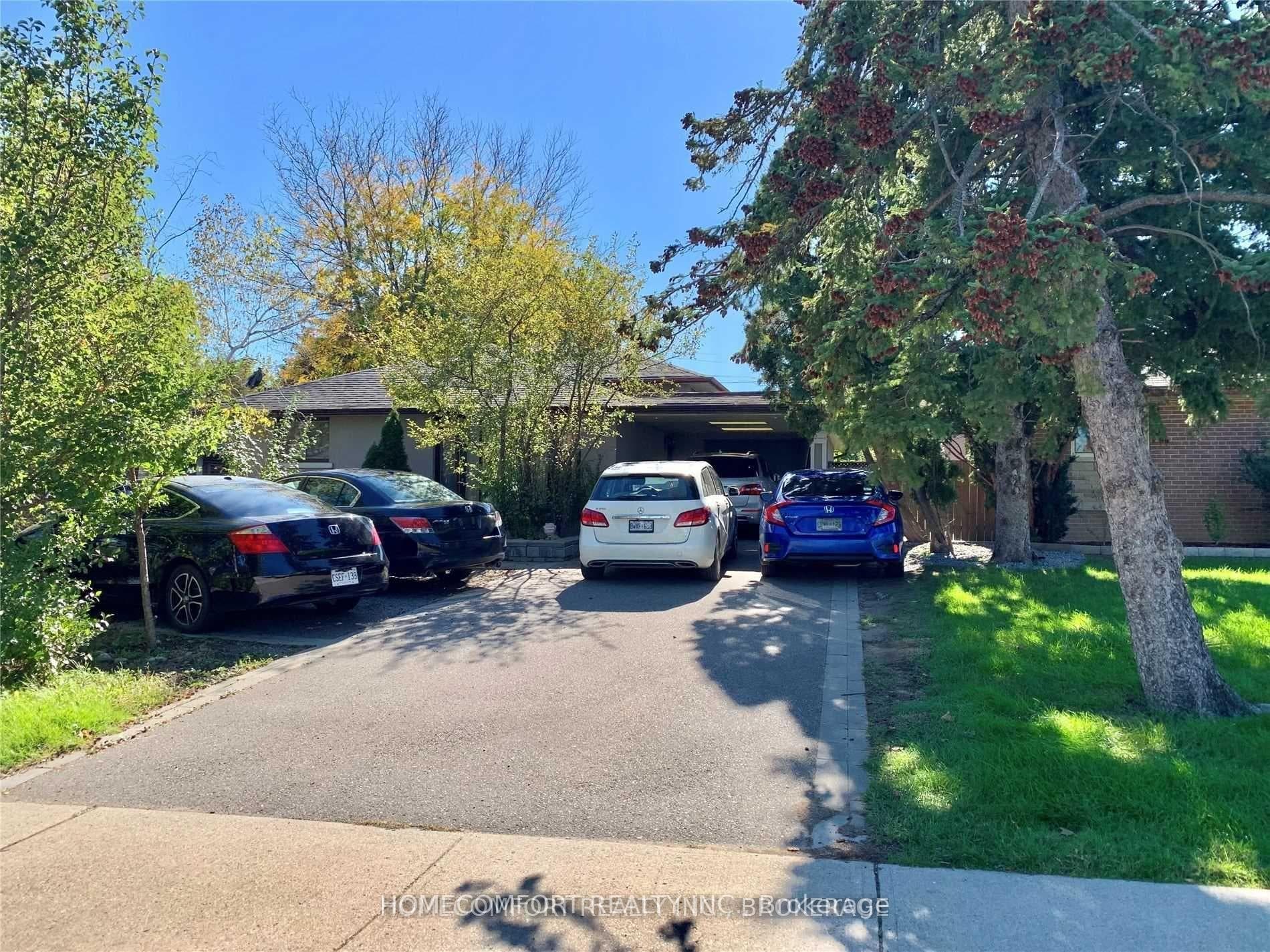 325 The West Way, Etobicoke (Kingsview Village / Humber Heights), ON M9R 1H1 - Photo 1