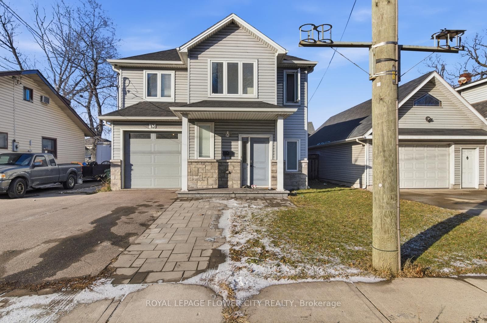 13 Grafton Avenue, Hamilton, ON L8H 7E6 - Photo 1