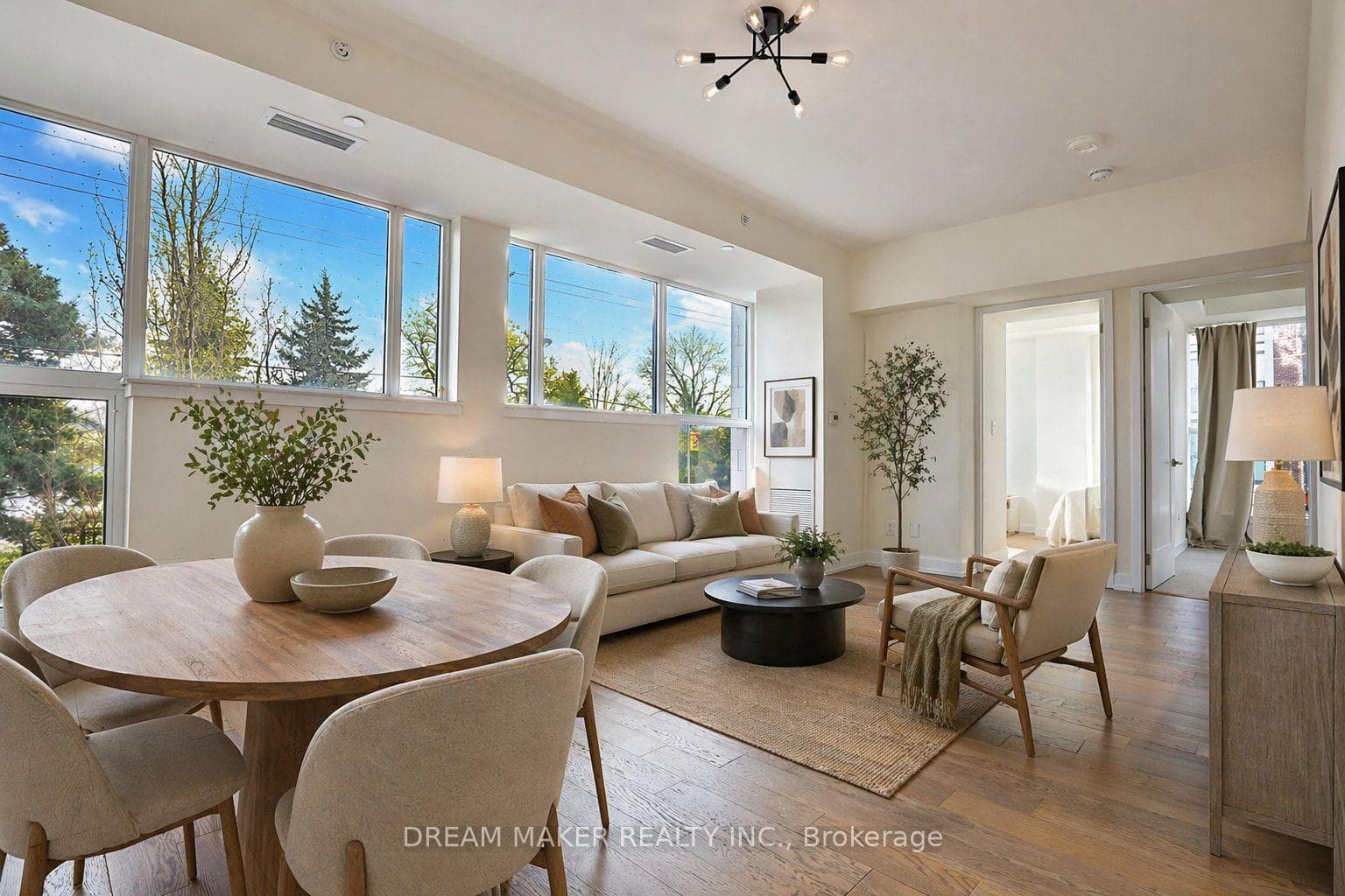 1350 Kingston Road Unit 115, Birch Cliff / Cliffside