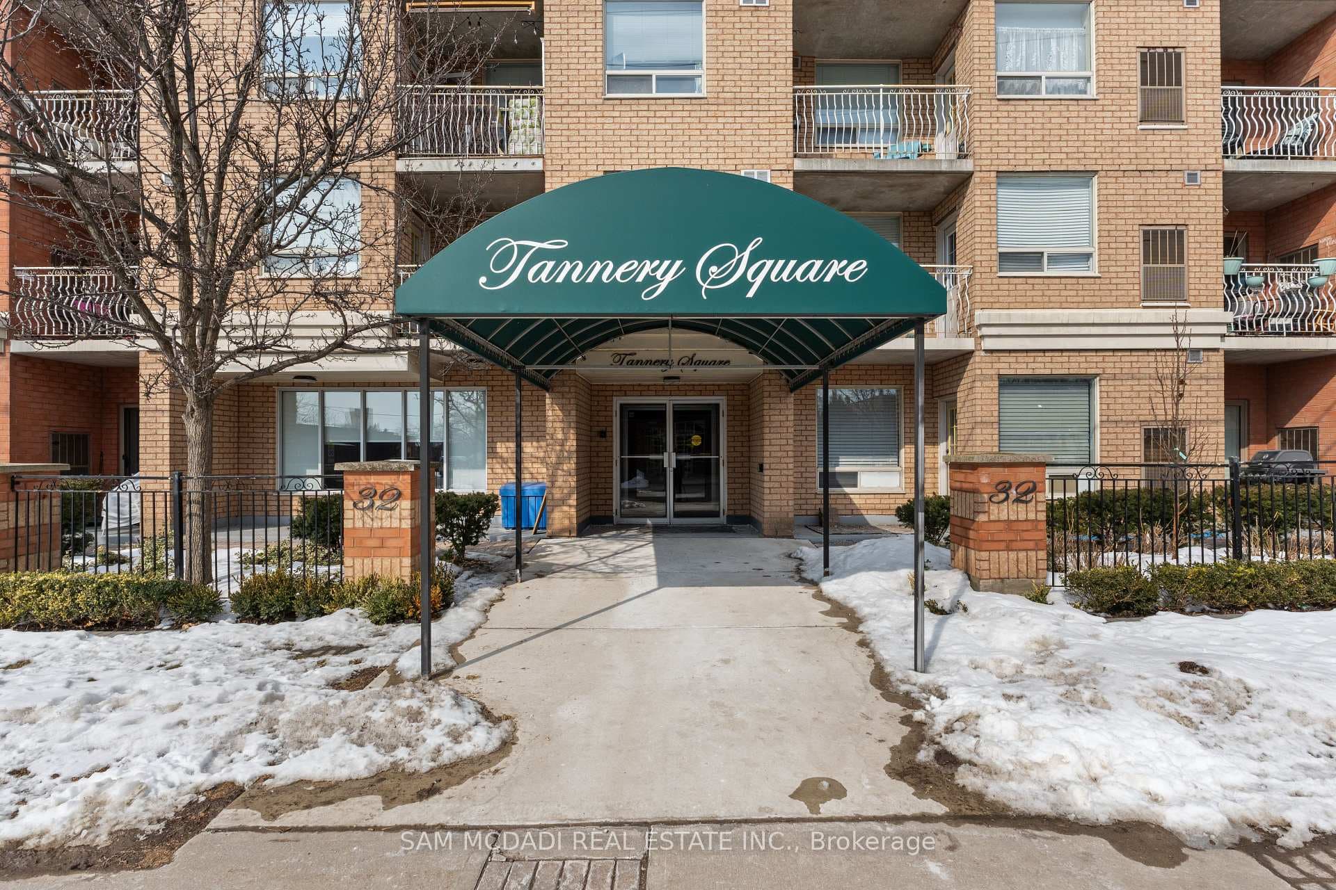32 Tannery Street Unit 306, Mississauga, ON L5M 6T6 - Photo 1