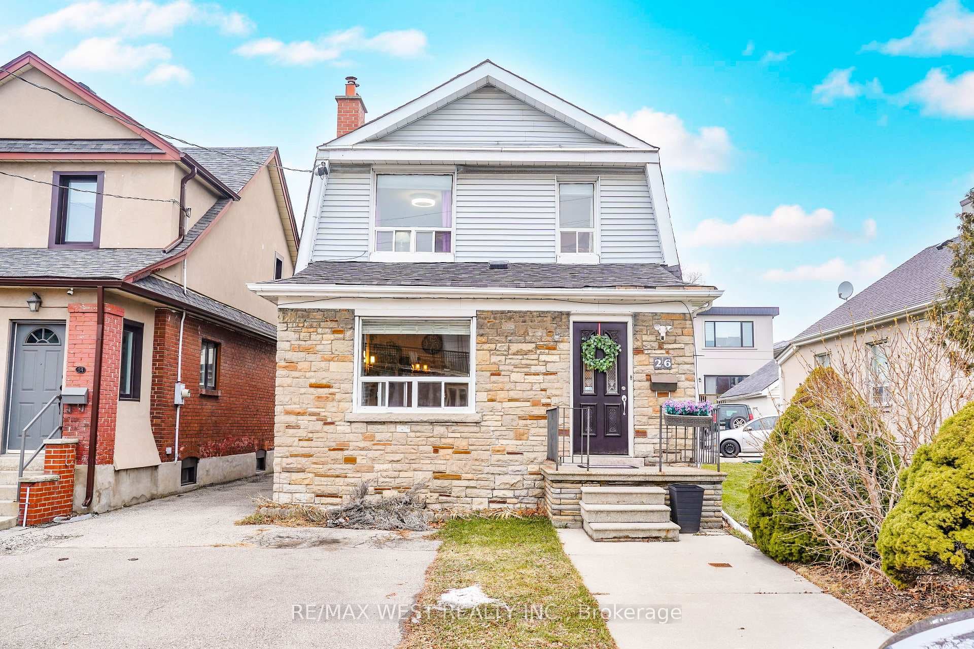 26 Manitoba Street, Liberty Village / Parkdale / South Parkdale, ON M8Y 1C7 - Photo 1