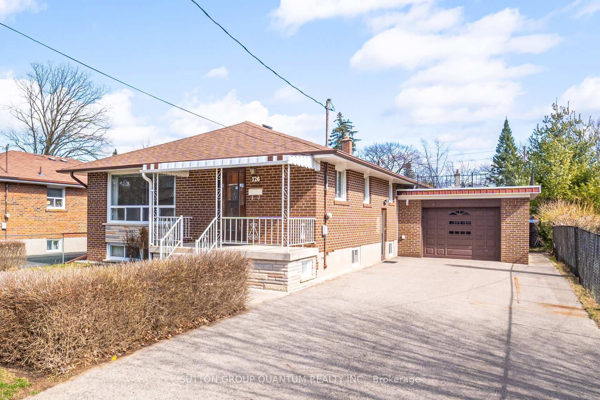 126 Angelene Street, Mississauga, ON L5G 1X2 - Photo 1
