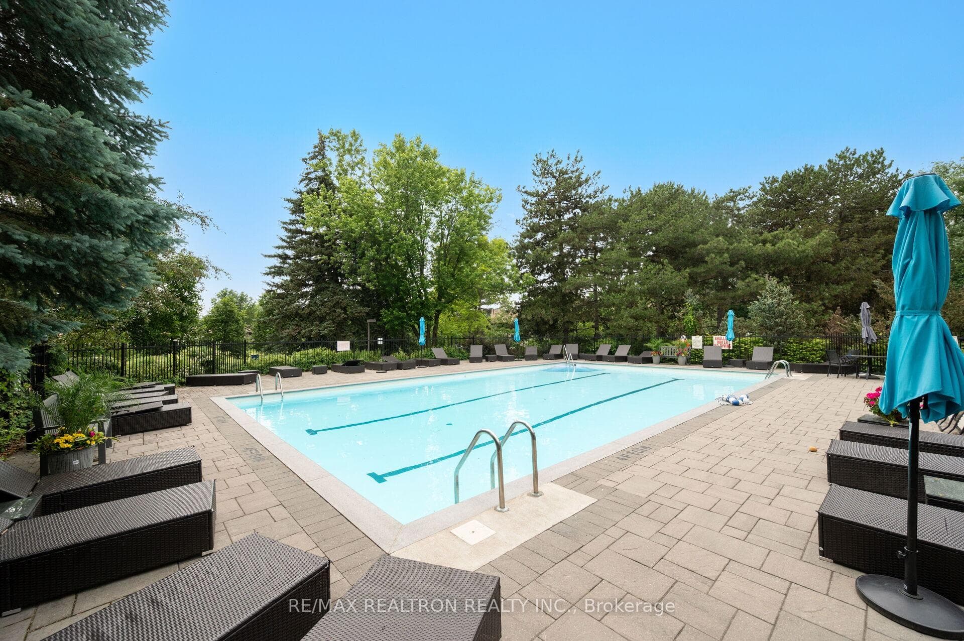 70 Baif Boulevard Unit 406, Richmond Hill, ON L4C 5L2 - Photo 1